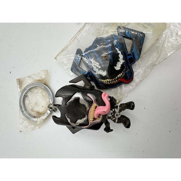 Lot Of 3 Funko Venom 2 Keychains And 1 Pin - Picture 3 of 4